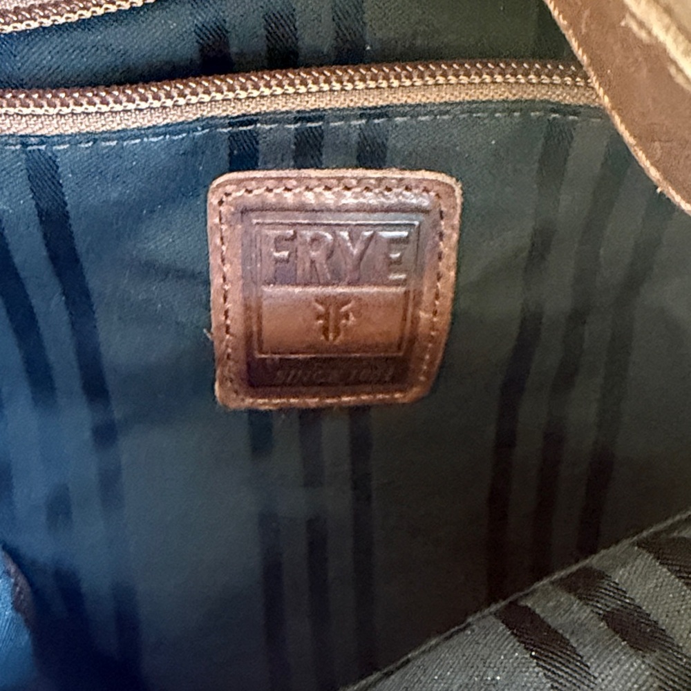 Melissa Frye Hobo - Picture 3 of 10